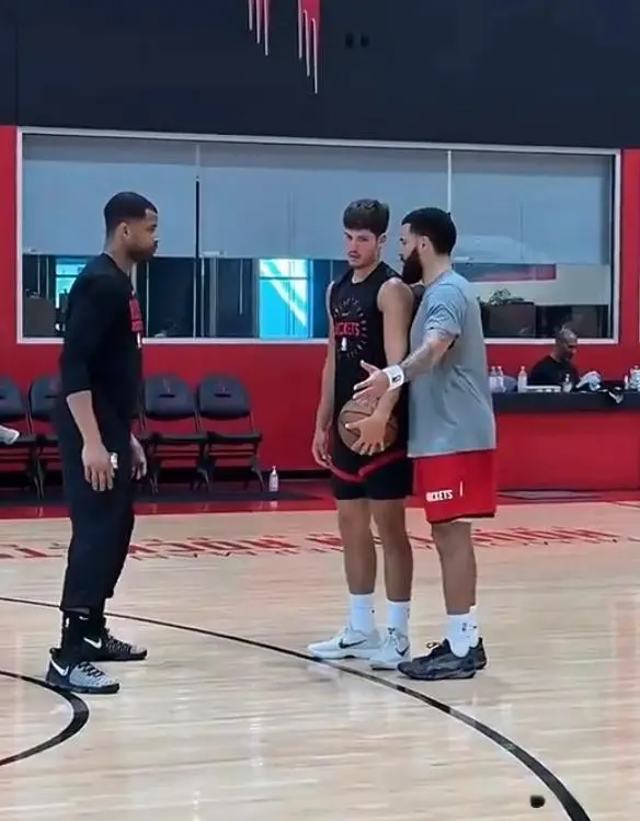 尔佩伦, 队双能后卫 尔佩伦, 队双能后卫