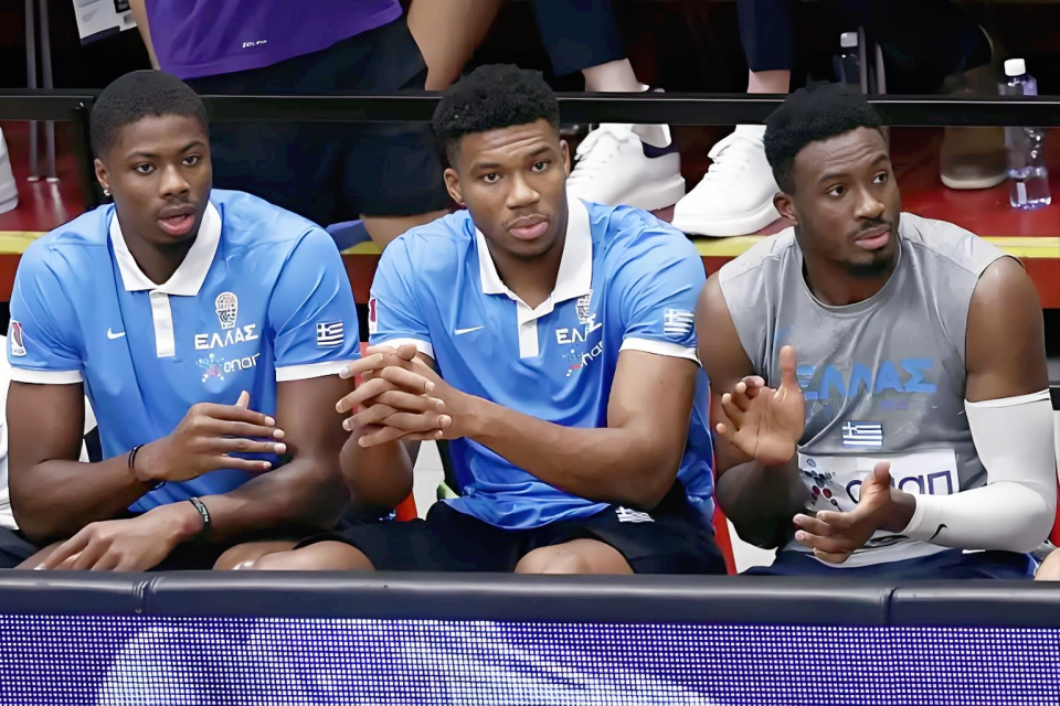 不走了, 月说起 不走了, 月说起