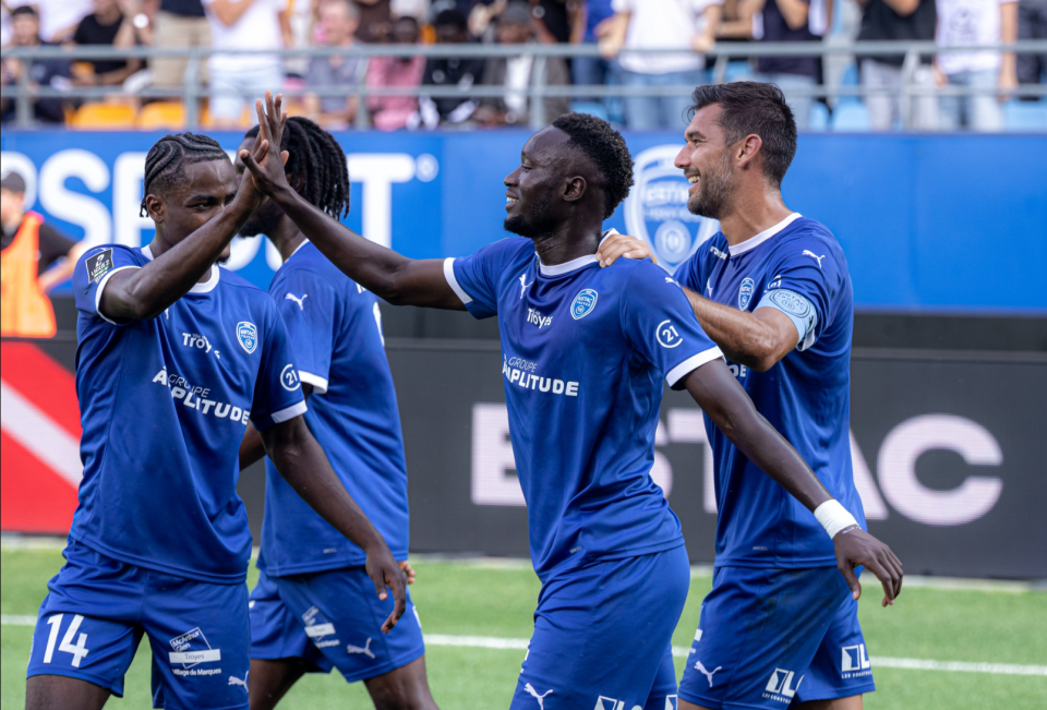 xdhT, 经拉开了 xdhT, 经拉开了